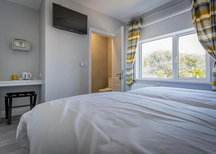 Burrows Lodge, The Metal Man 6 招待所